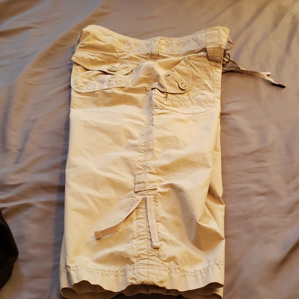 Size 6 Columbia crop pants